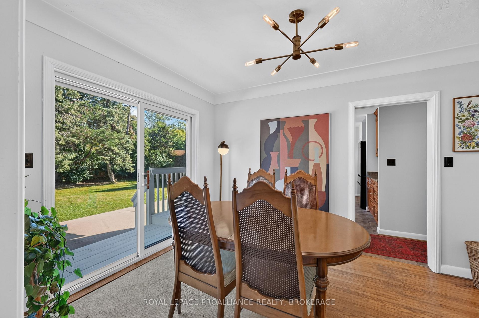 Photo 10 of 289 Avenue Road, Kingston, West of Sir John A. Blvd — HOMEH