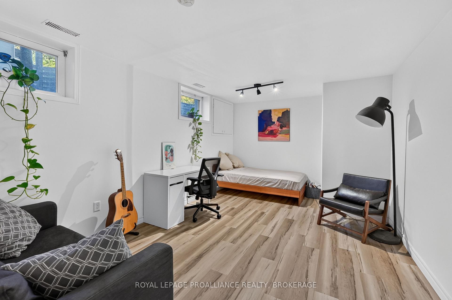 Photo 30 of 289 Avenue Road, Kingston, West of Sir John A. Blvd — HOMEH