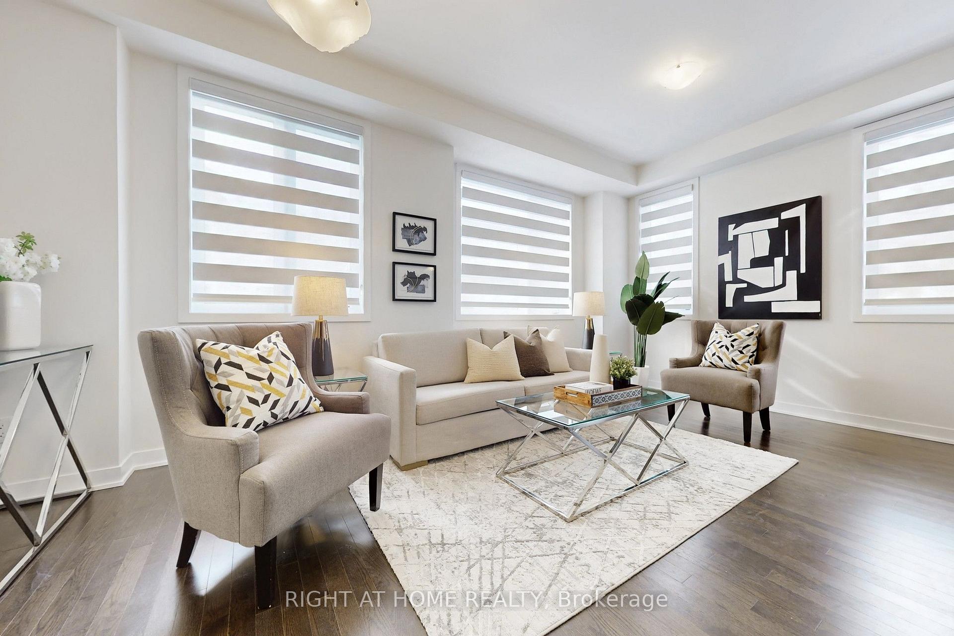 Photo 4 of 154 Anna Russell Way, Markham, Unionville — HOMEH