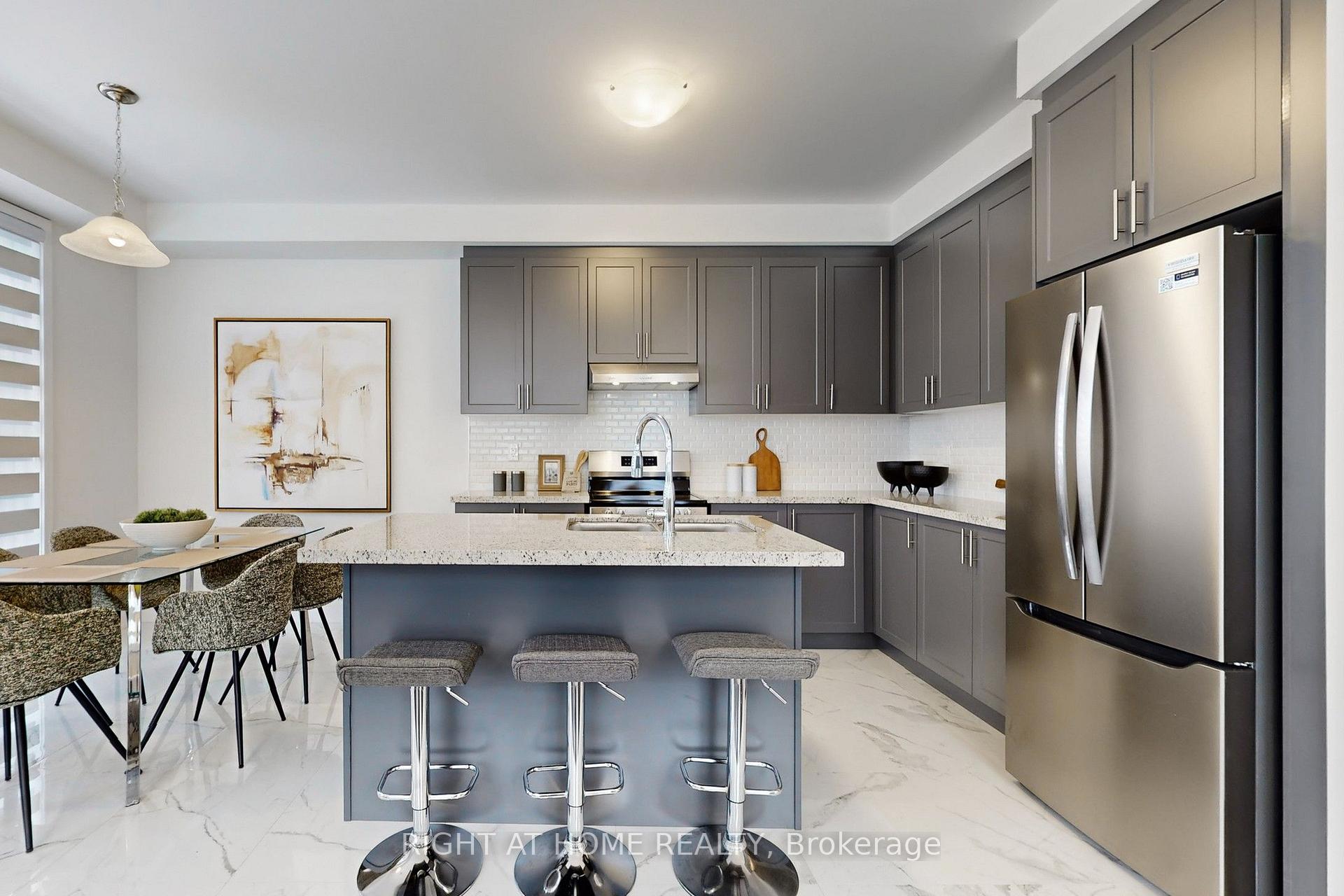 Photo 8 of 154 Anna Russell Way, Markham, Unionville — HOMEH
