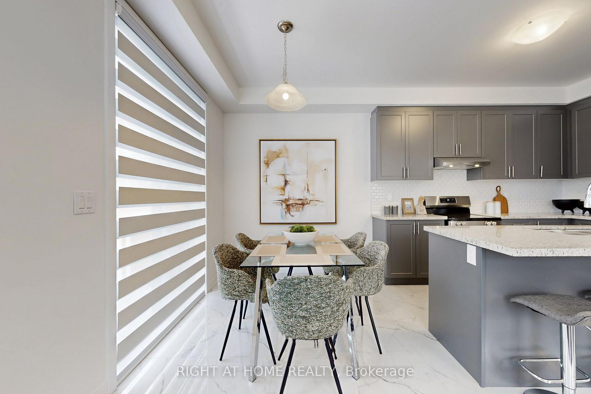 Photo 12 of 154 Anna Russell Way, Markham, Unionville — HOMEH