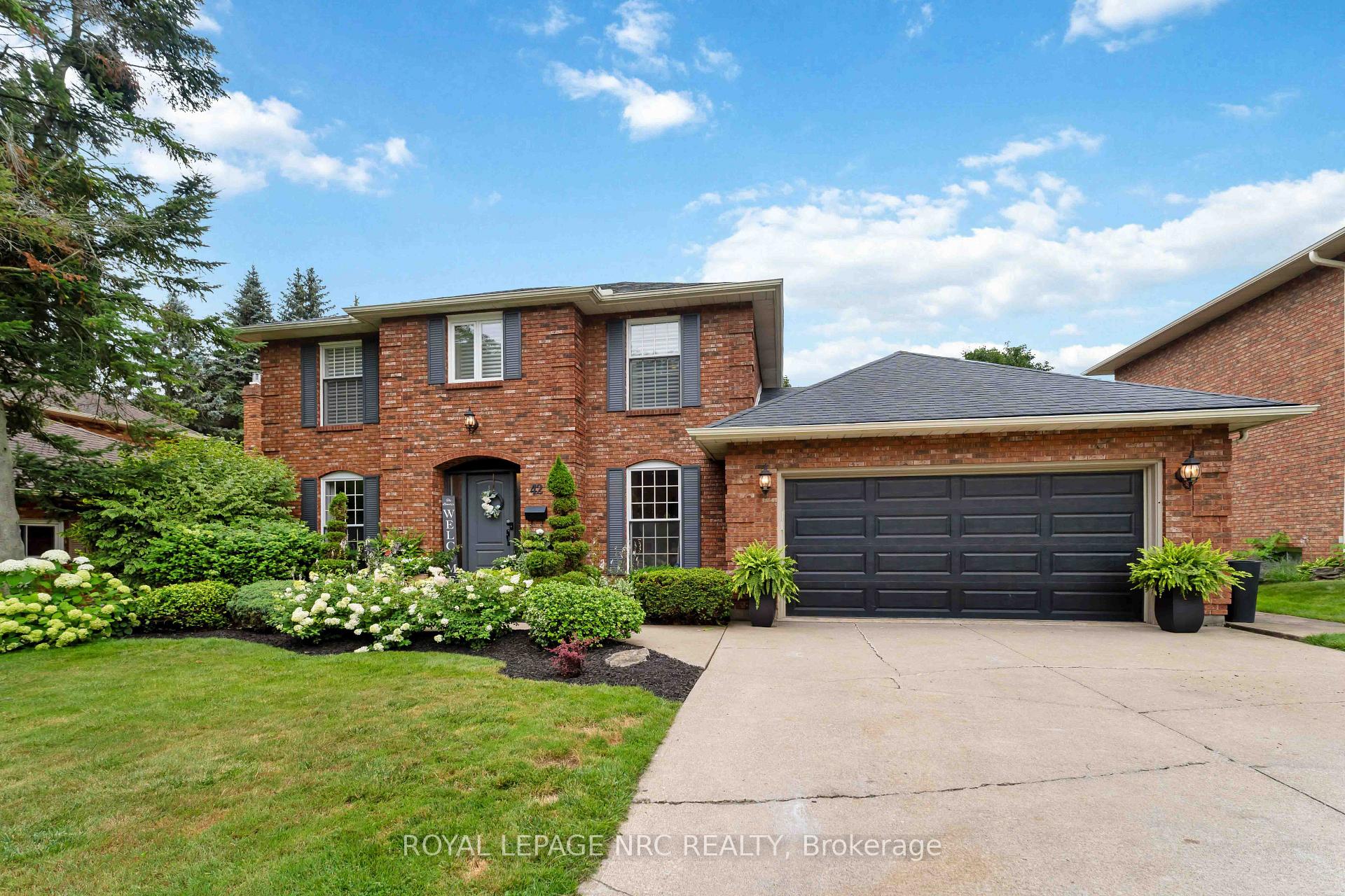 Photo 2 of 42 Foresthill Crescent, Pelham, Fonthill — HOMEH