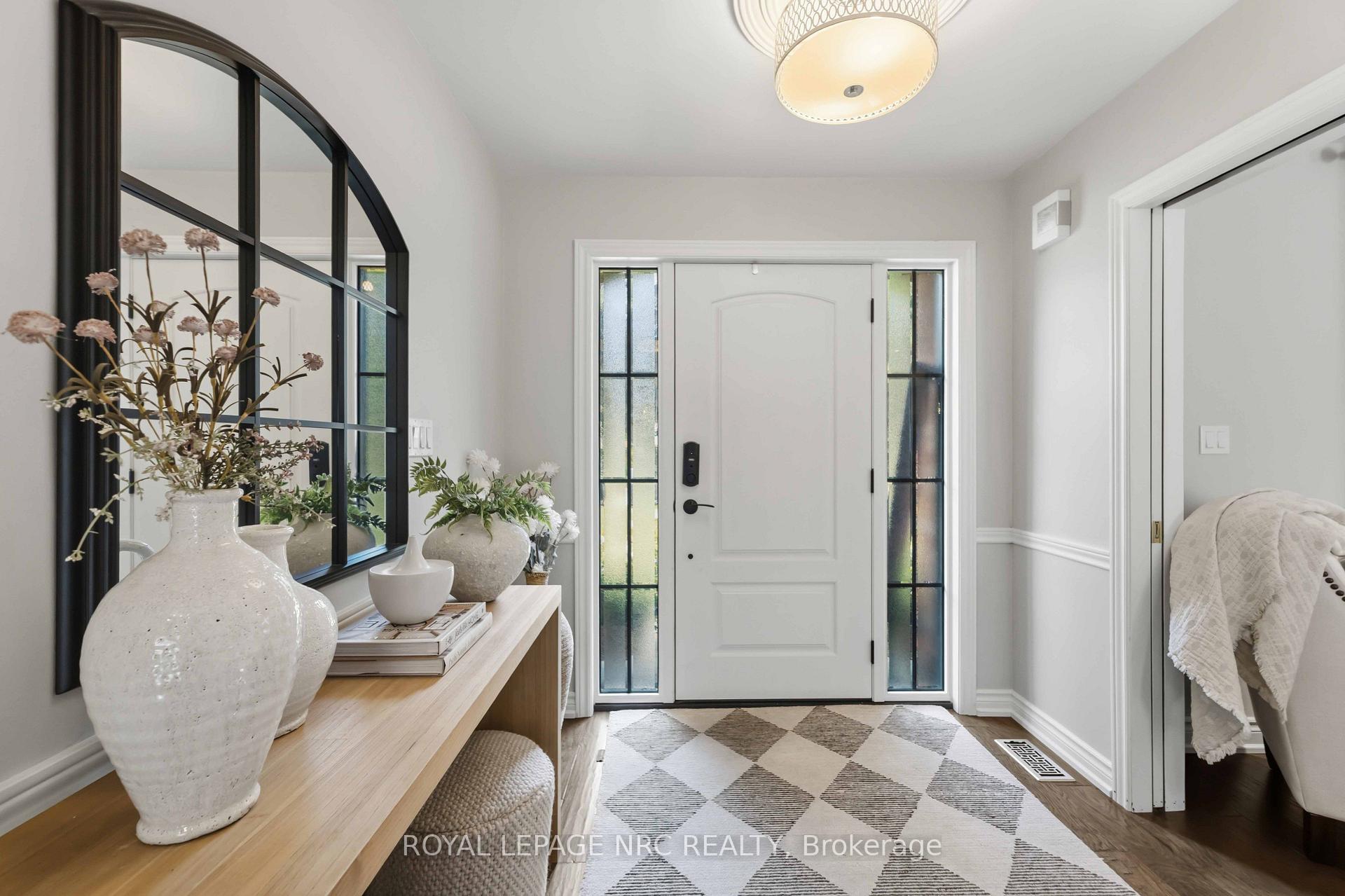 Photo 4 of 42 Foresthill Crescent, Pelham, Fonthill — HOMEH