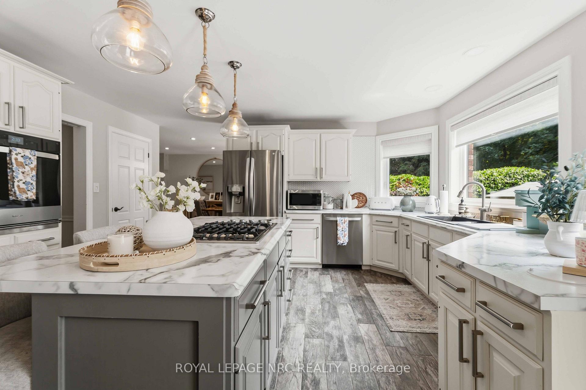 Photo 13 of 42 Foresthill Crescent, Pelham, Fonthill — HOMEH