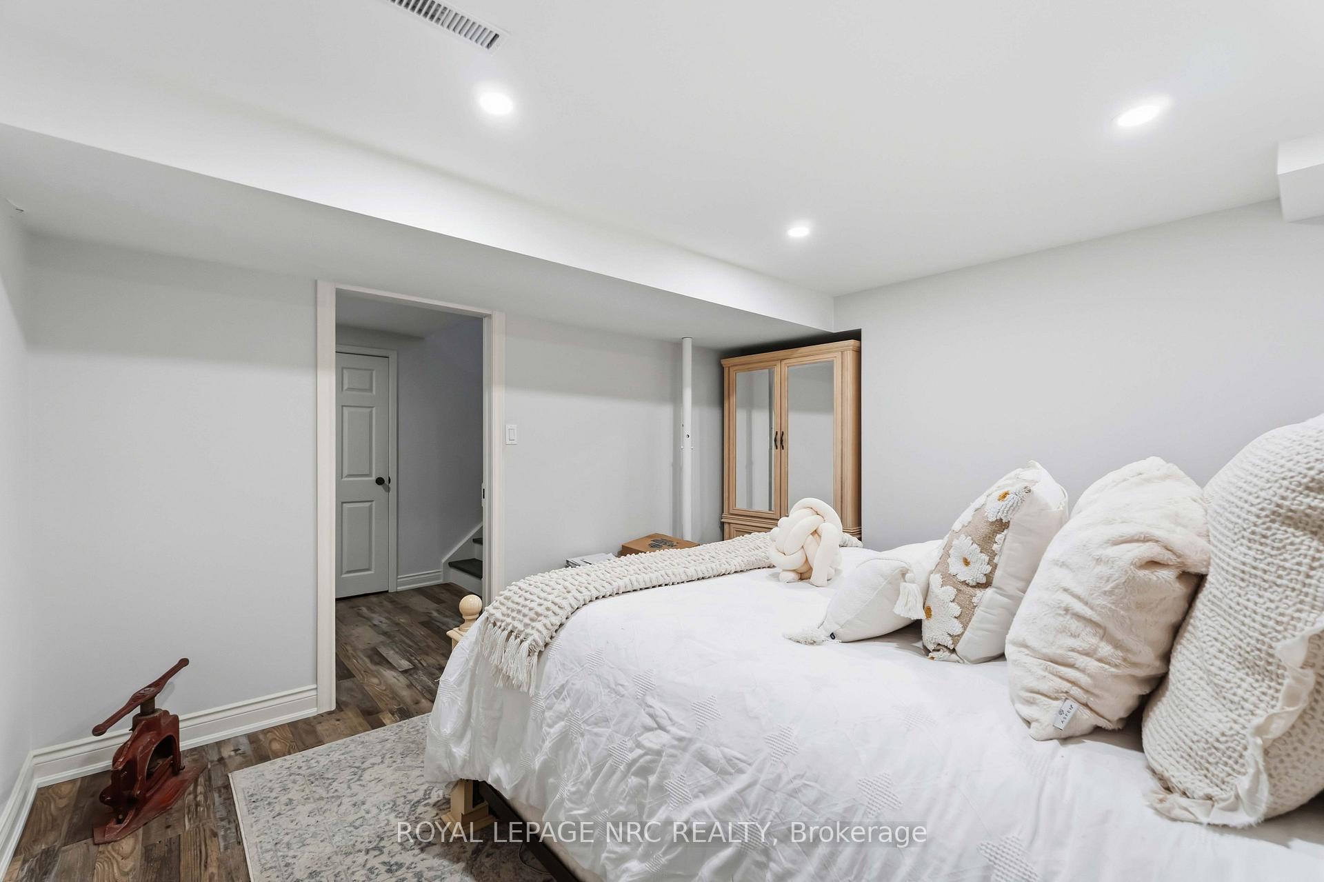 Photo 37 of 42 Foresthill Crescent, Pelham, Fonthill — HOMEH