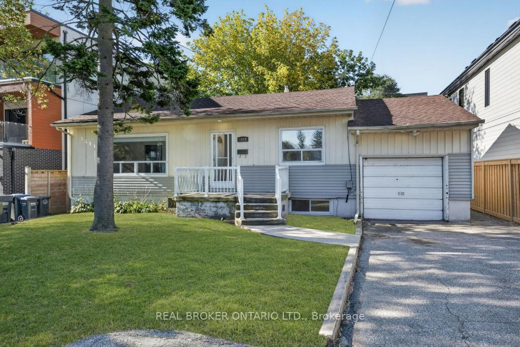 Photo 5 of 1024 Roosevelt Road, Mississauga, Lakeview — HOMEH