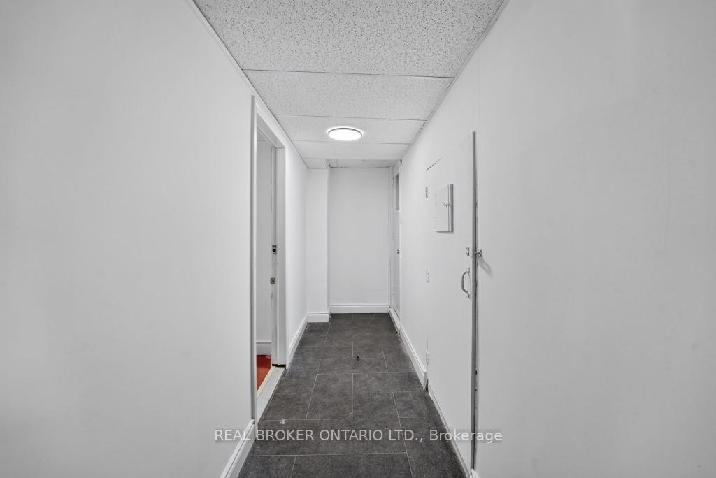 Photo 23 of 1024 Roosevelt Road, Mississauga, Lakeview — HOMEH