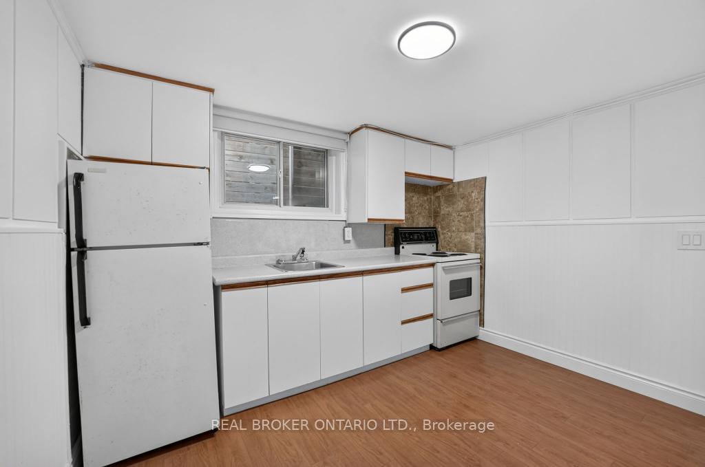 Photo 28 of 1024 Roosevelt Road, Mississauga, Lakeview — HOMEH