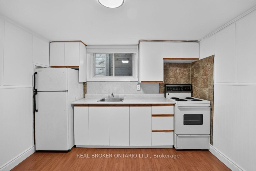 Photo 29 of 1024 Roosevelt Road, Mississauga, Lakeview — HOMEH