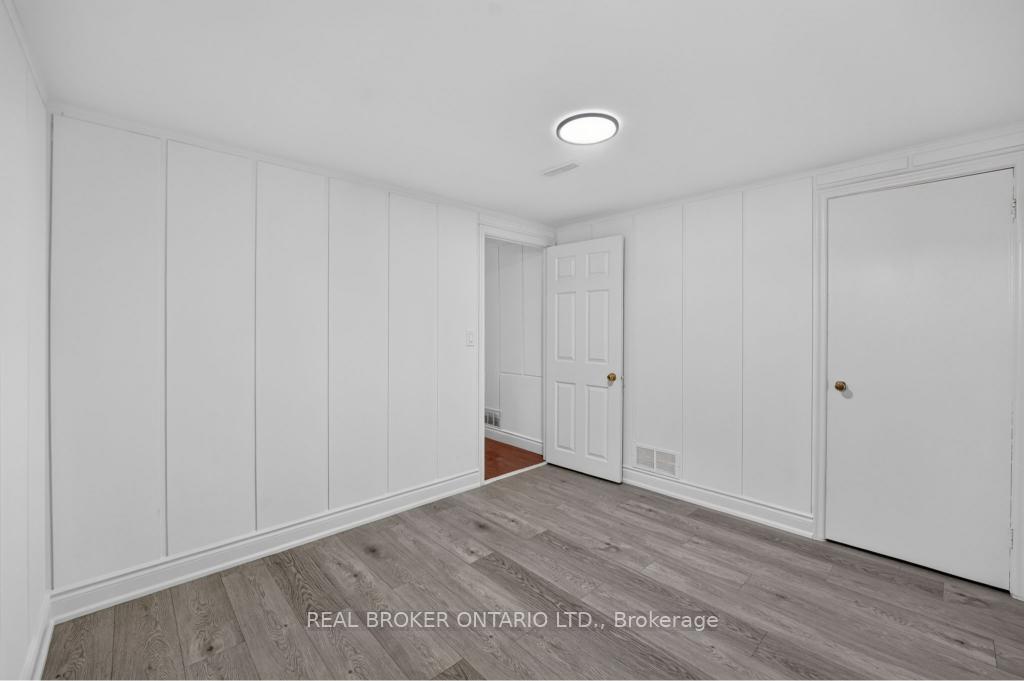 Photo 33 of 1024 Roosevelt Road, Mississauga, Lakeview — HOMEH