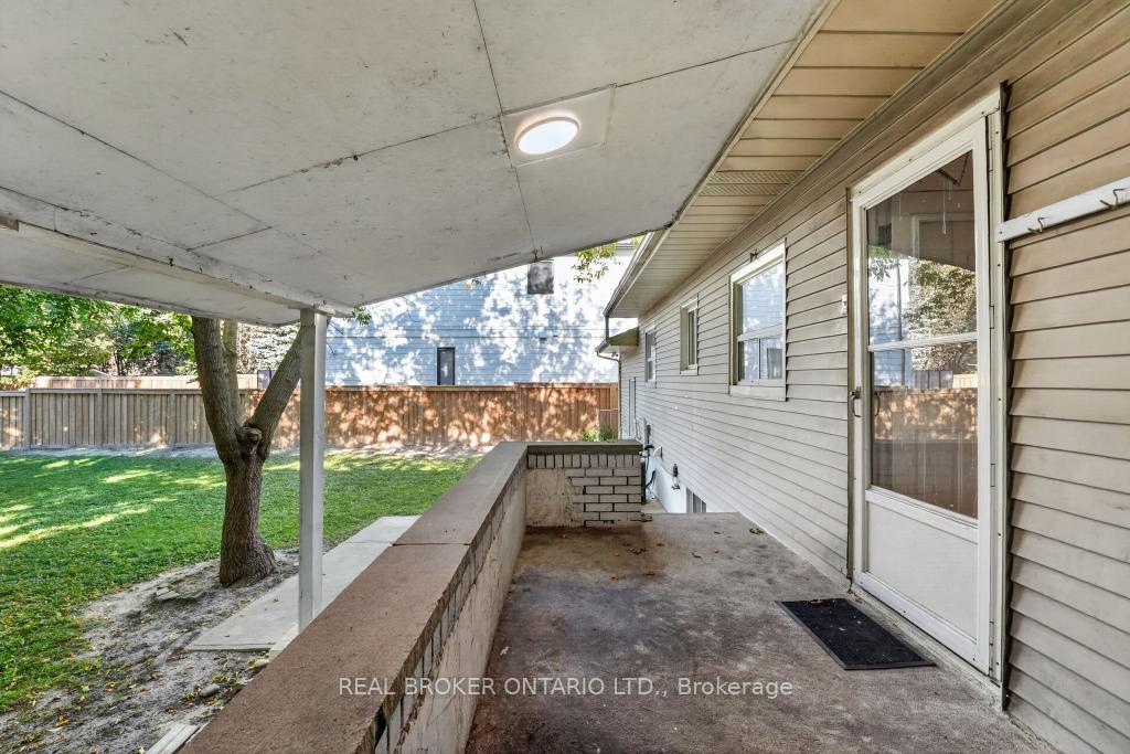 Photo 38 of 1024 Roosevelt Road, Mississauga, Lakeview — HOMEH