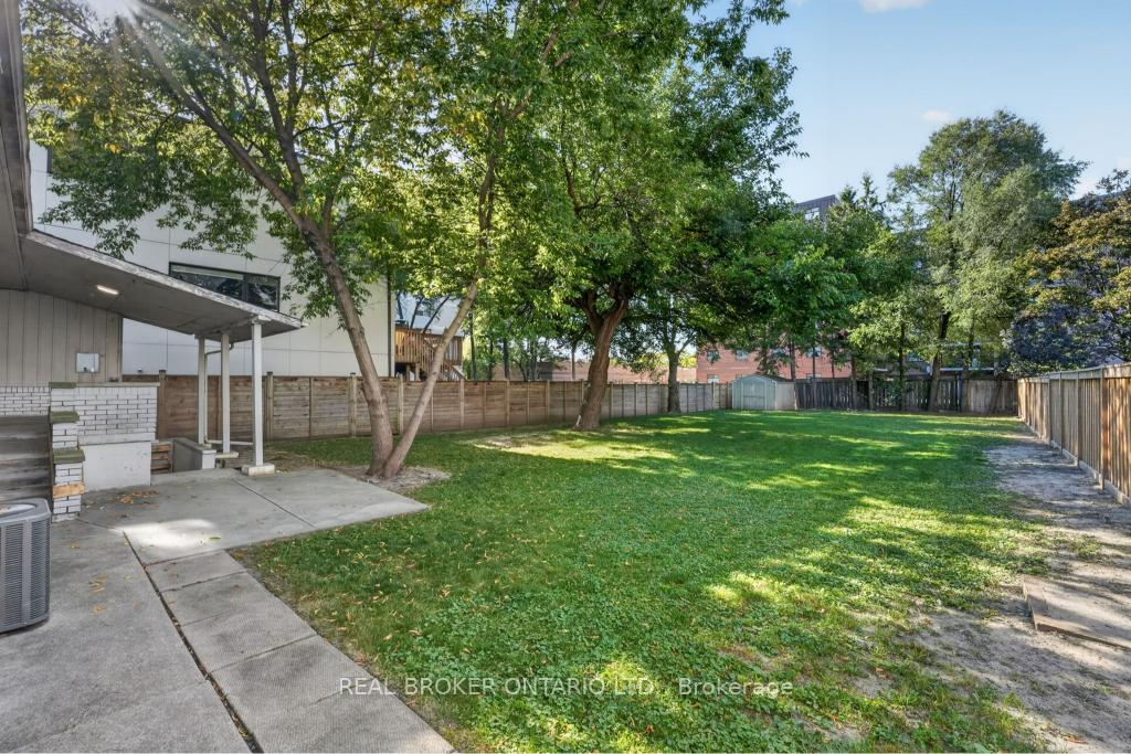 Photo 39 of 1024 Roosevelt Road, Mississauga, Lakeview — HOMEH