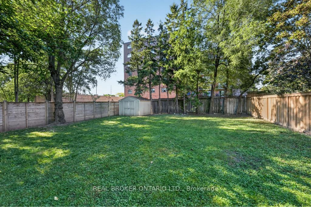 Photo 43 of 1024 Roosevelt Road, Mississauga, Lakeview — HOMEH