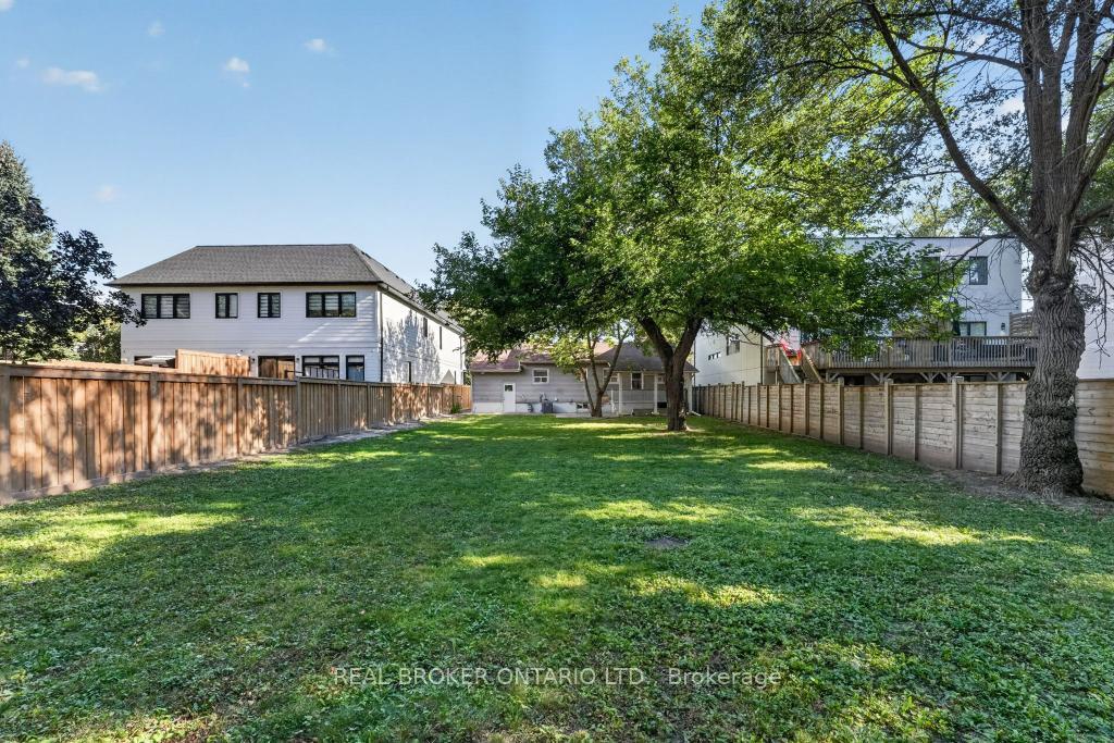 Photo 45 of 1024 Roosevelt Road, Mississauga, Lakeview — HOMEH