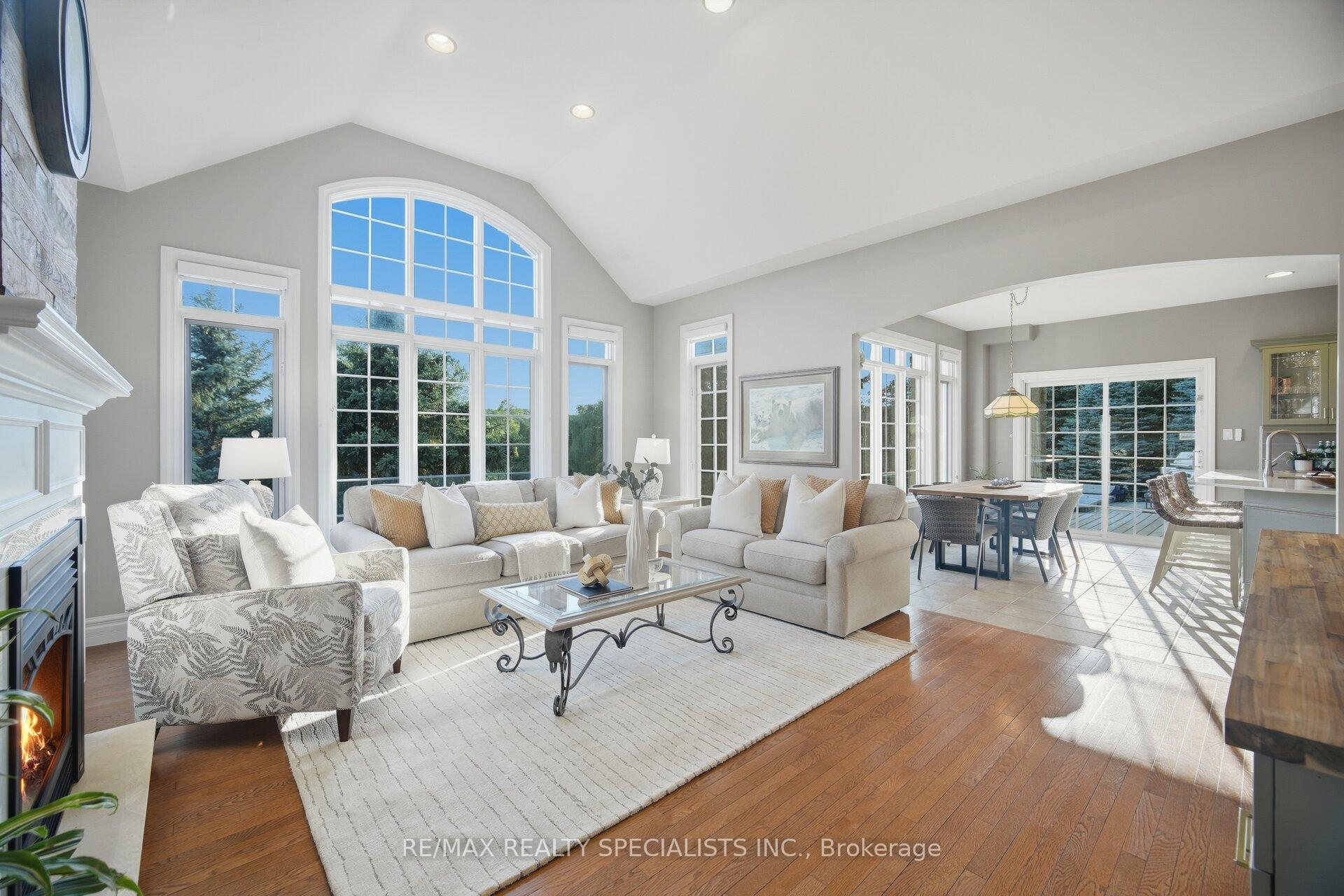 Photo 9 of 4 Tranquility Court, Caledon, Palgrave — HOMEH