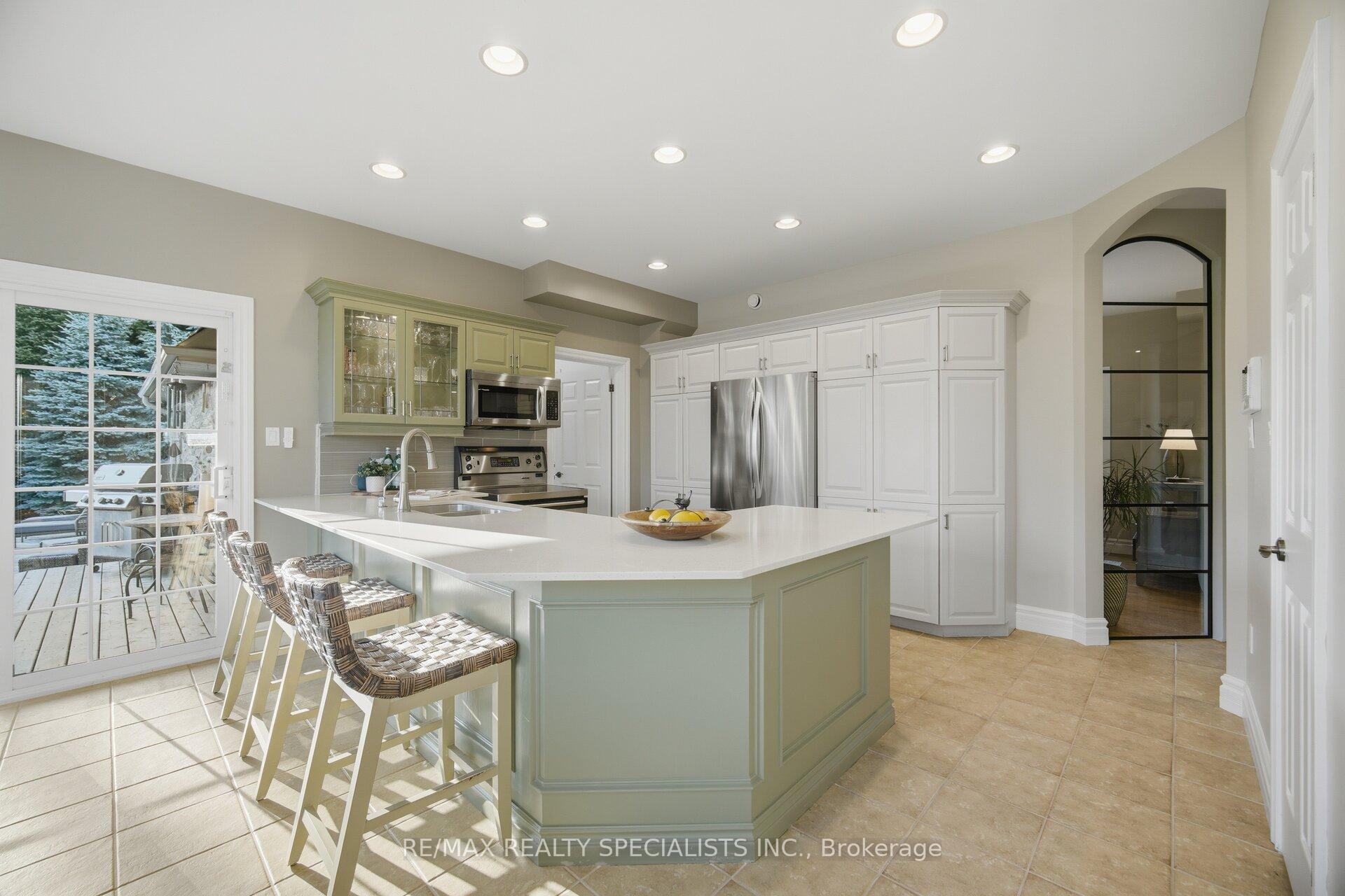 Photo 17 of 4 Tranquility Court, Caledon, Palgrave — HOMEH