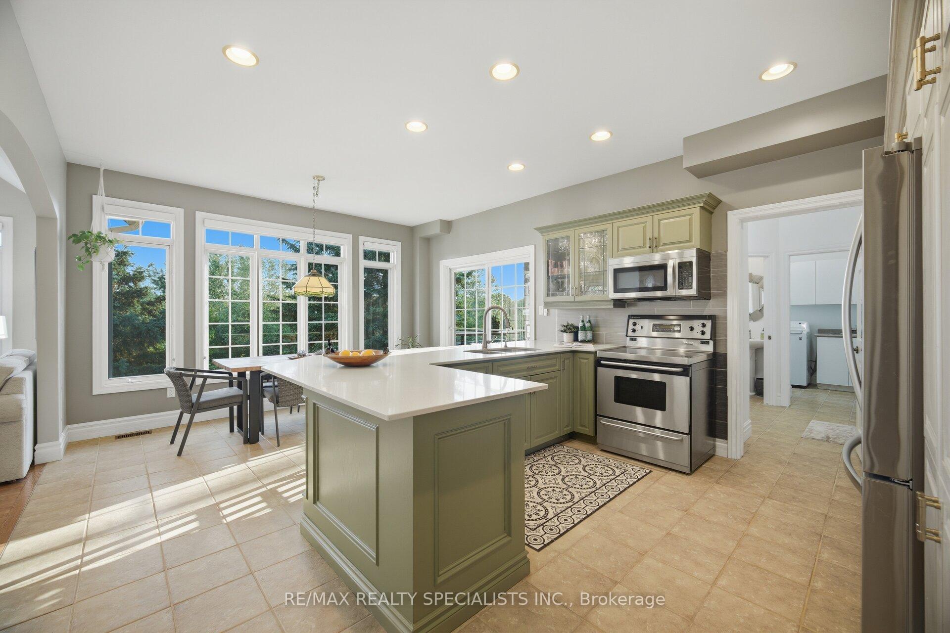 Photo 18 of 4 Tranquility Court, Caledon, Palgrave — HOMEH