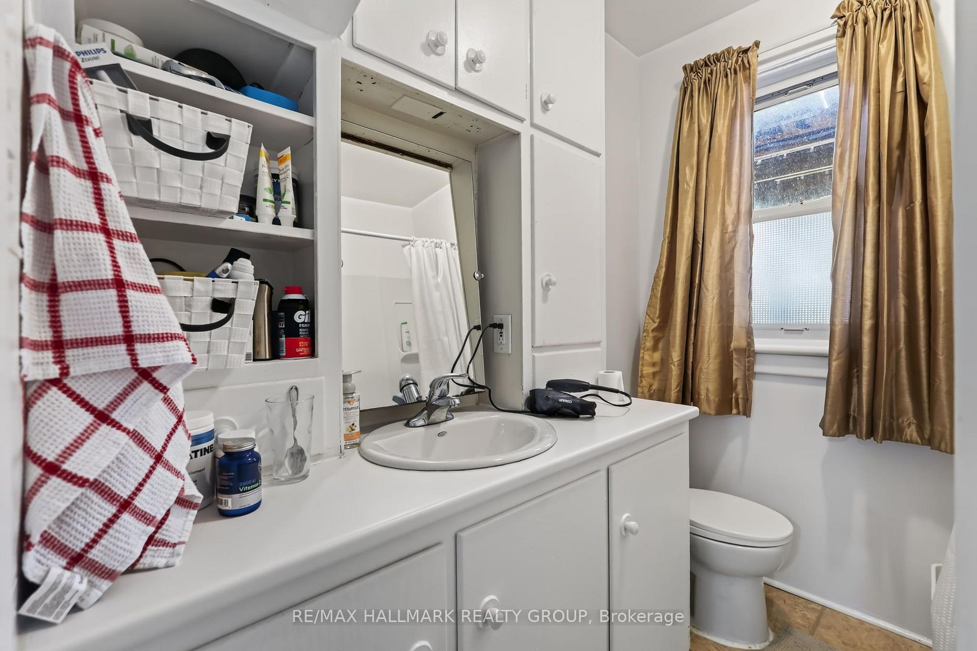 Photo 32 of 124-126 Irving Avenue, Ottawa, Hintonburg — HOMEH