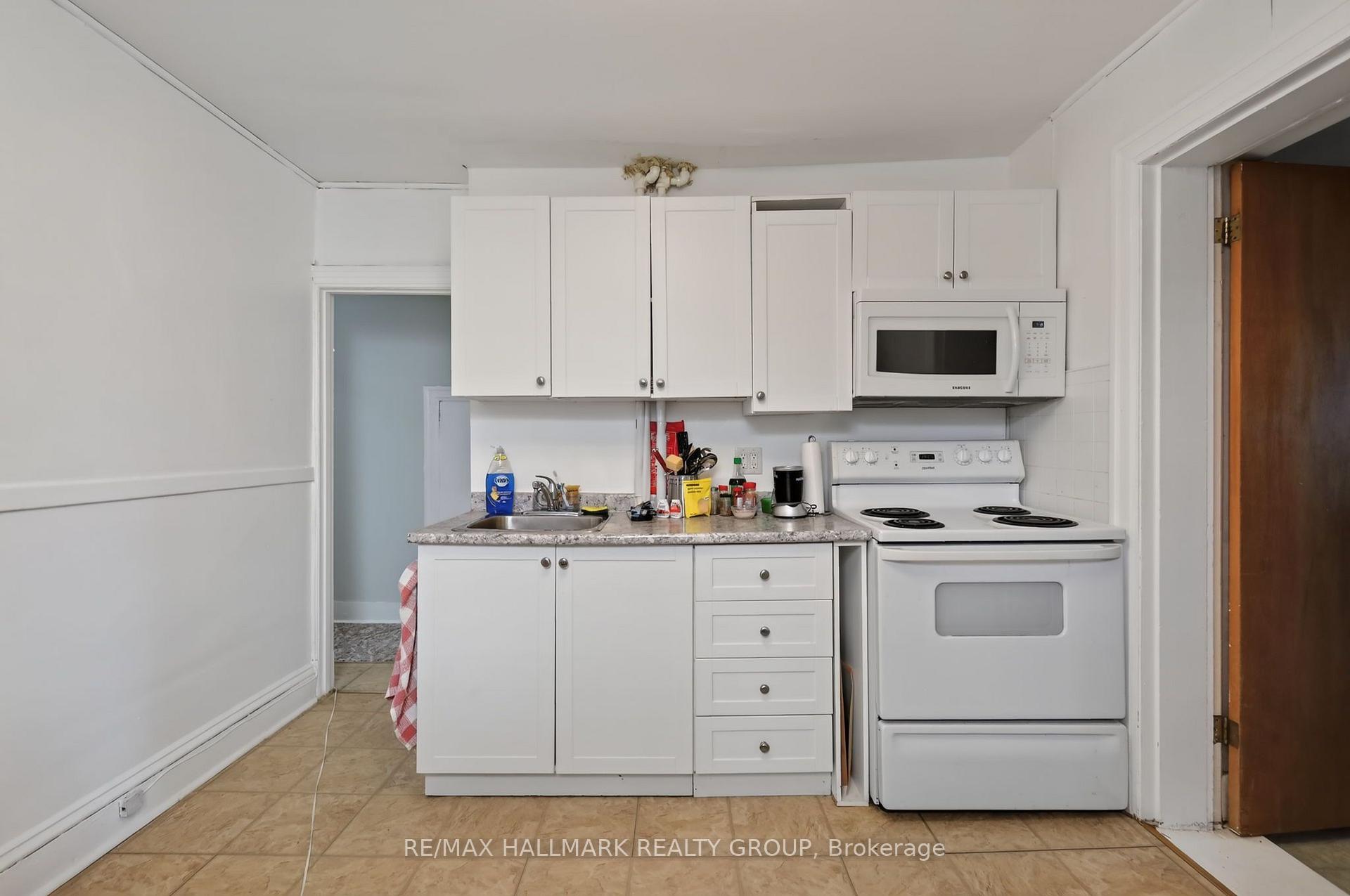 Photo 33 of 124-126 Irving Avenue, Ottawa, Hintonburg — HOMEH