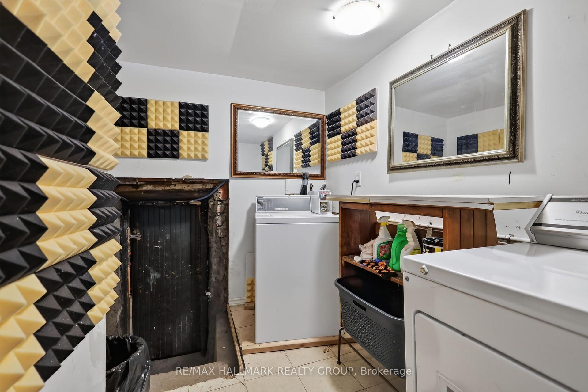 Photo 41 of 124-126 Irving Avenue, Ottawa, Hintonburg — HOMEH