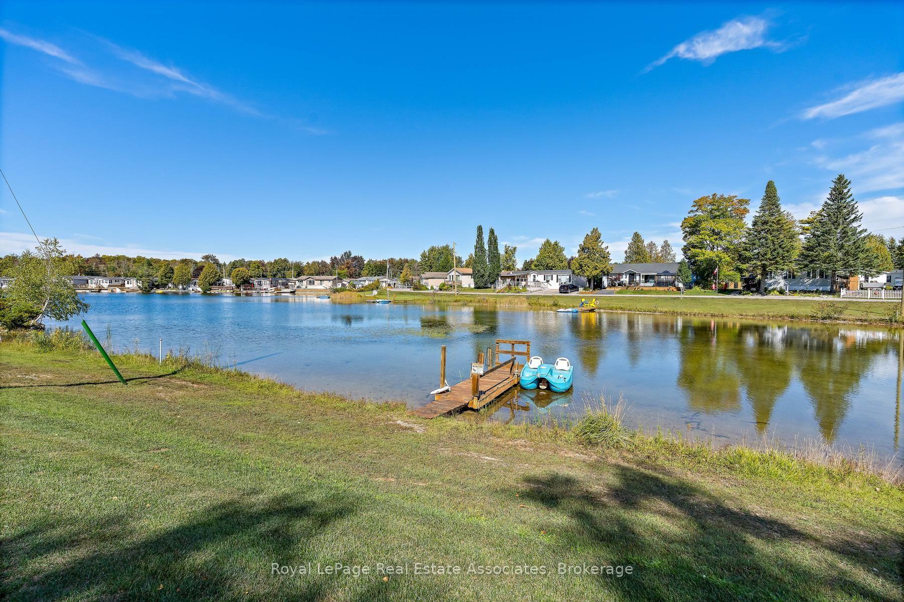 Photo 43 of 48 Lakeshore Drive, Puslinch, Rural Puslinch East — HOMEH