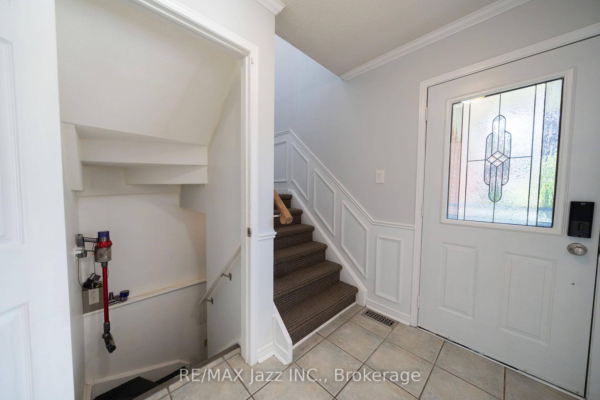 Photo 32 of 110 Freeland Avenue, Clarington, Bowmanville — HOMEH