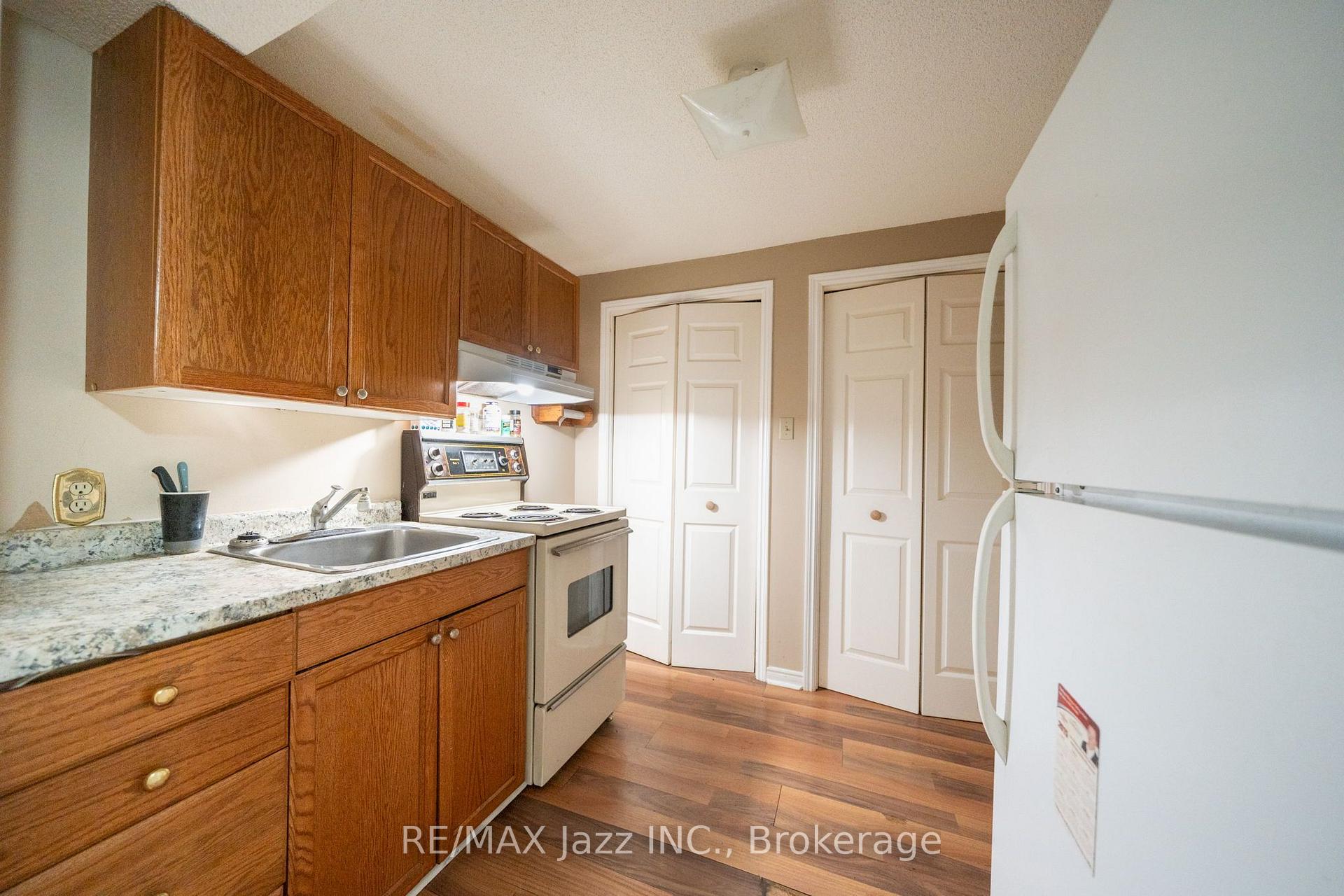 Photo 33 of 110 Freeland Avenue, Clarington, Bowmanville — HOMEH