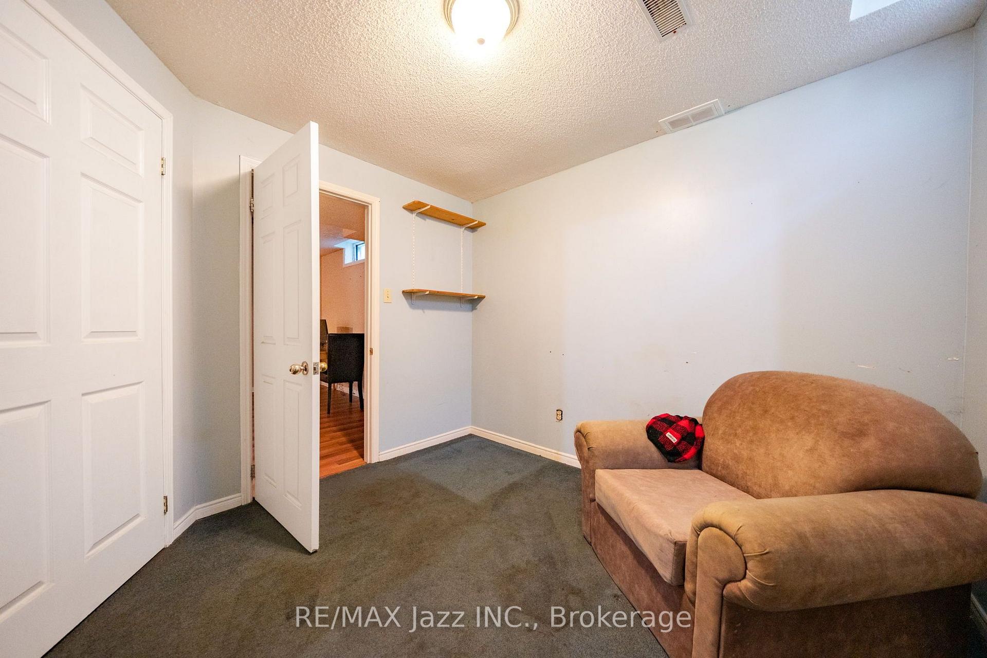 Photo 39 of 110 Freeland Avenue, Clarington, Bowmanville — HOMEH