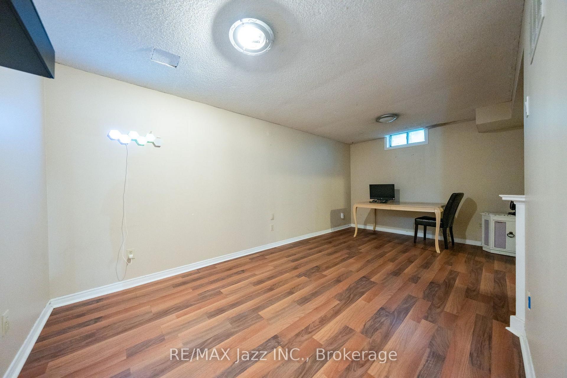 Photo 42 of 110 Freeland Avenue, Clarington, Bowmanville — HOMEH