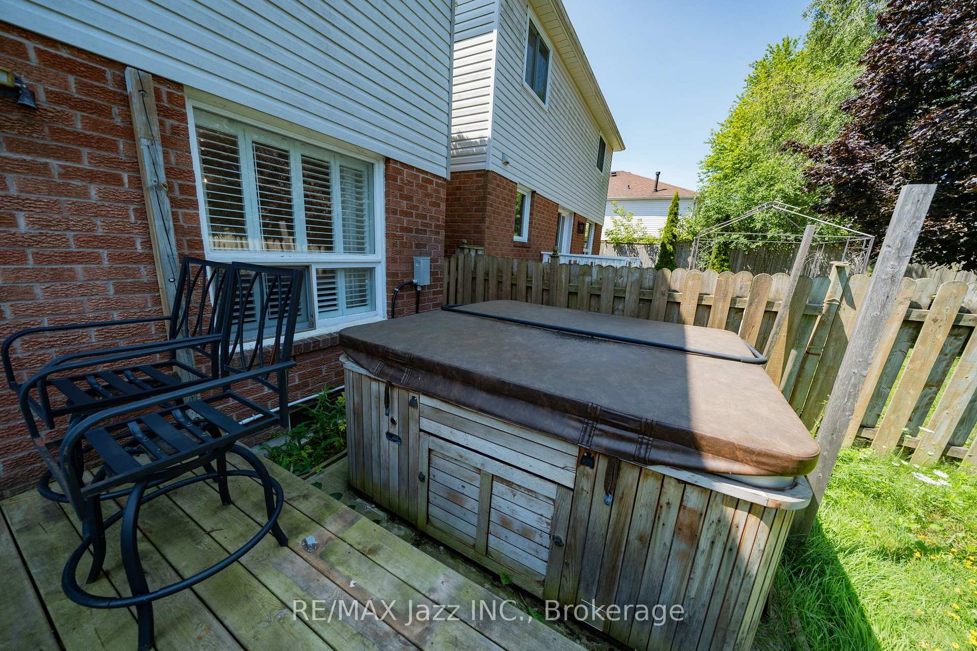 Photo 45 of 110 Freeland Avenue, Clarington, Bowmanville — HOMEH