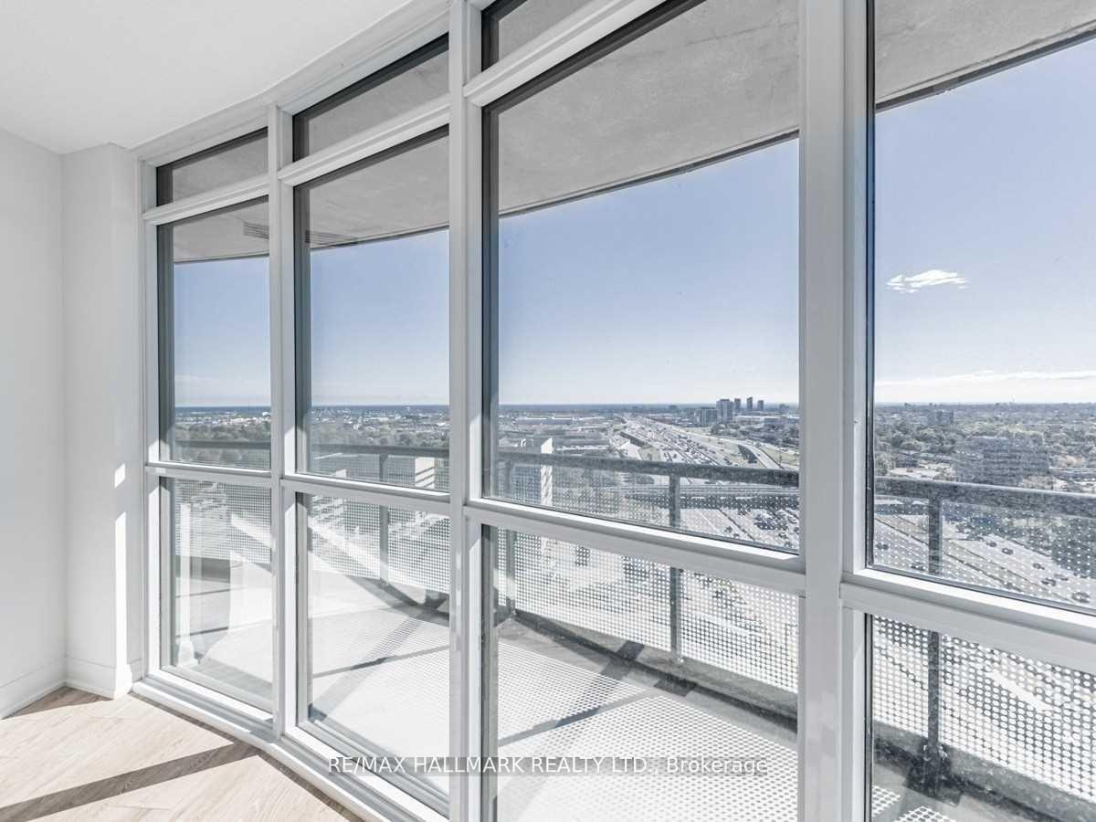 Photo 6 of Unit 1809, 30 Gibbs Road, Etobicoke, Islington-City Centre West — HOMEH