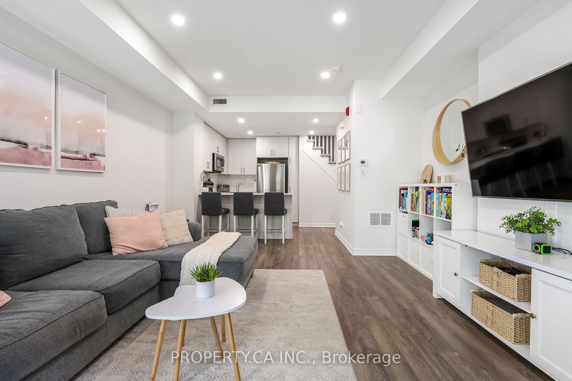 Photo 4 of Unit 13, 100 Long Branch Avenue, Etobicoke, Long Branch — HOMEH
