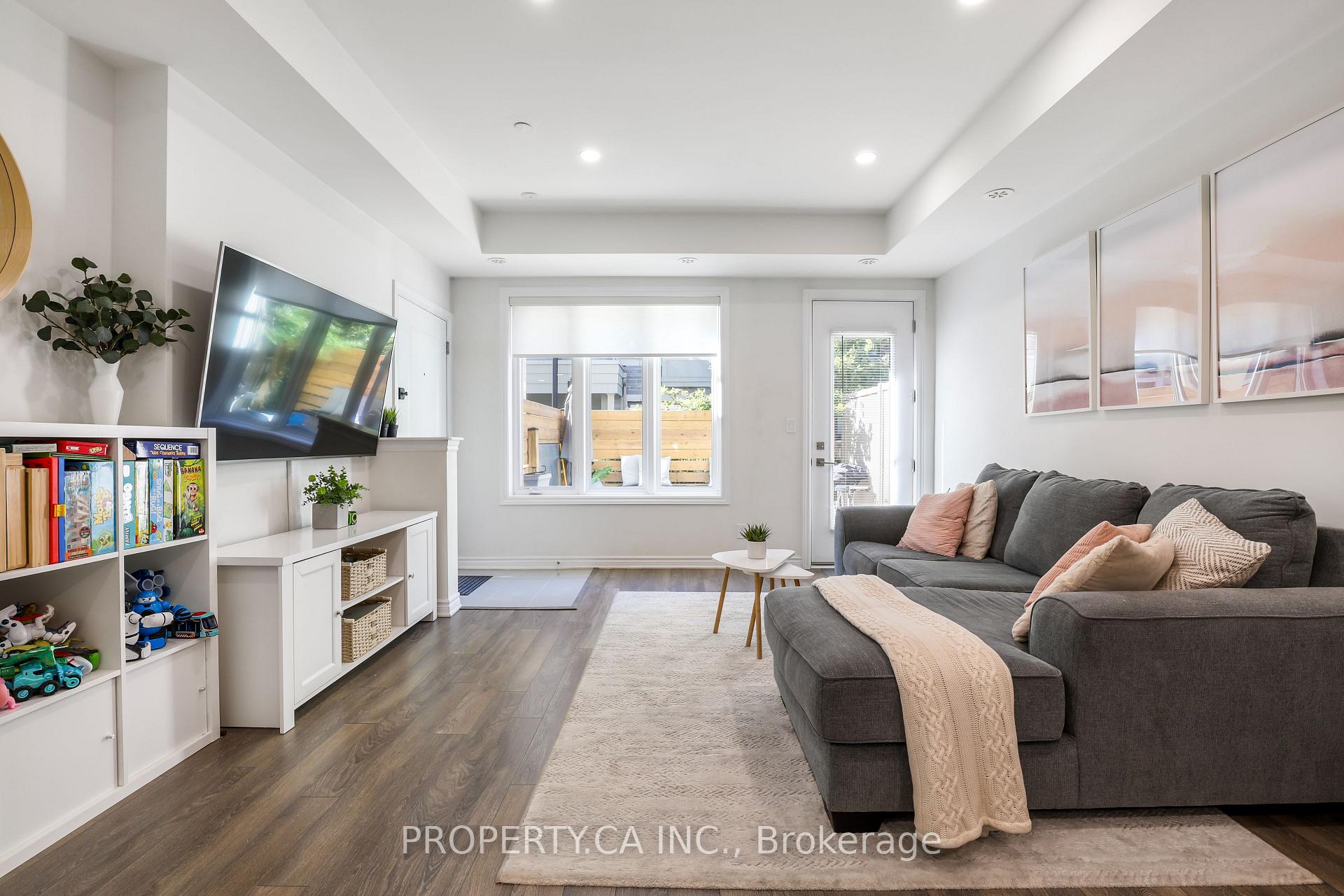 Photo 6 of Unit 13, 100 Long Branch Avenue, Etobicoke, Long Branch — HOMEH