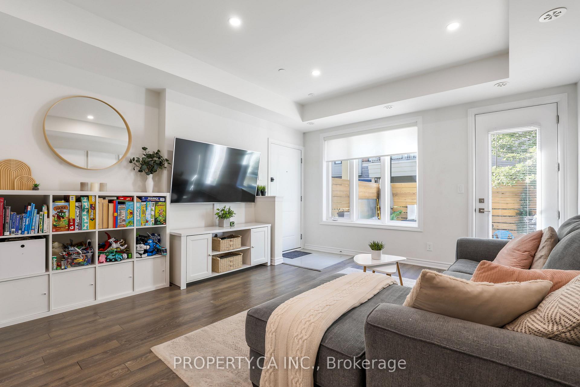 Photo 8 of Unit 13, 100 Long Branch Avenue, Etobicoke, Long Branch — HOMEH