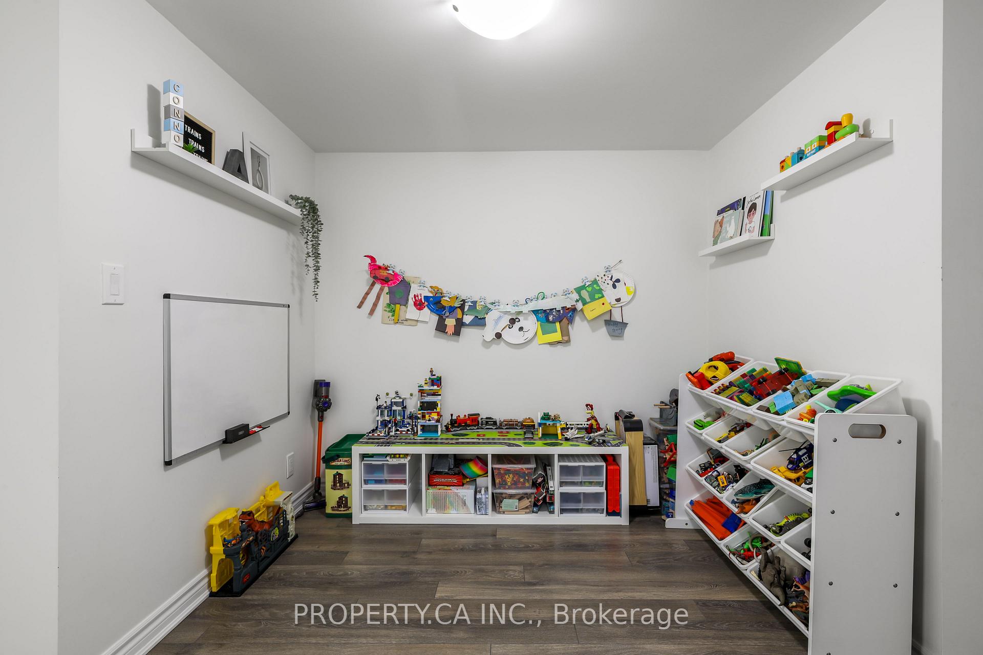 Photo 17 of Unit 13, 100 Long Branch Avenue, Etobicoke, Long Branch — HOMEH