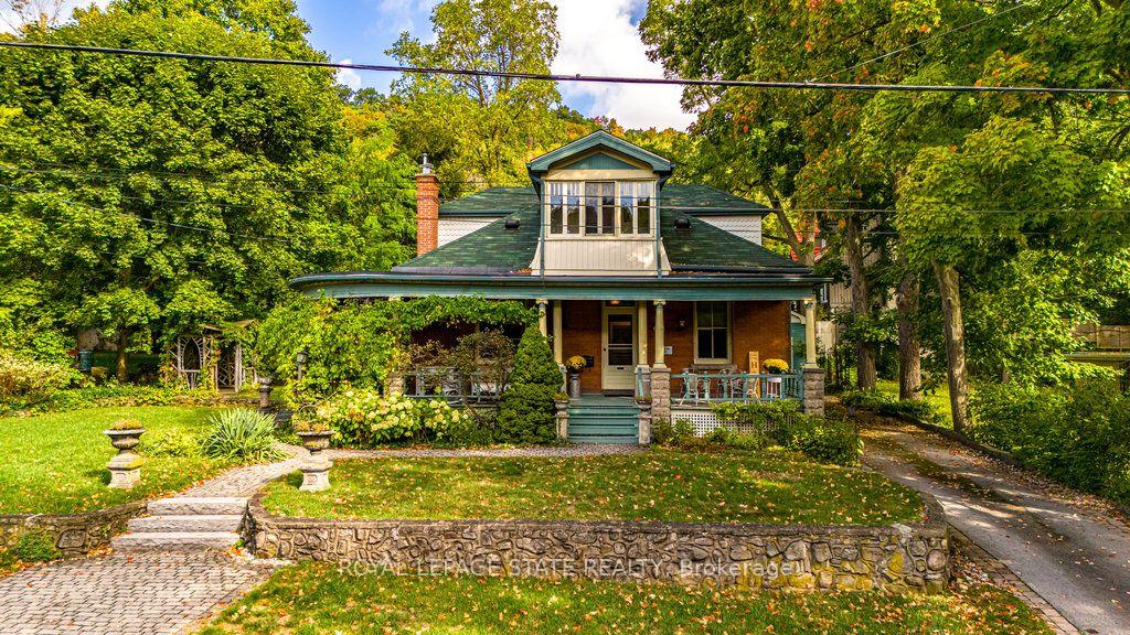 Photo of 55 Cayley Street