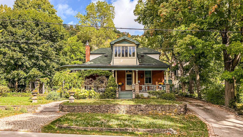 Photo 3 of 55 Cayley Street, Hamilton, Dundas — HOMEH