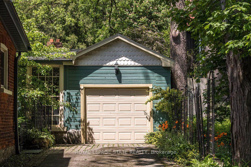 Photo 6 of 55 Cayley Street, Hamilton, Dundas — HOMEH