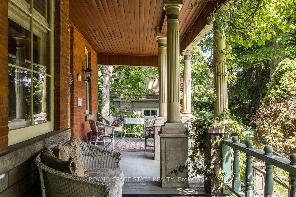 Photo 10 of 55 Cayley Street, Hamilton, Dundas — HOMEH