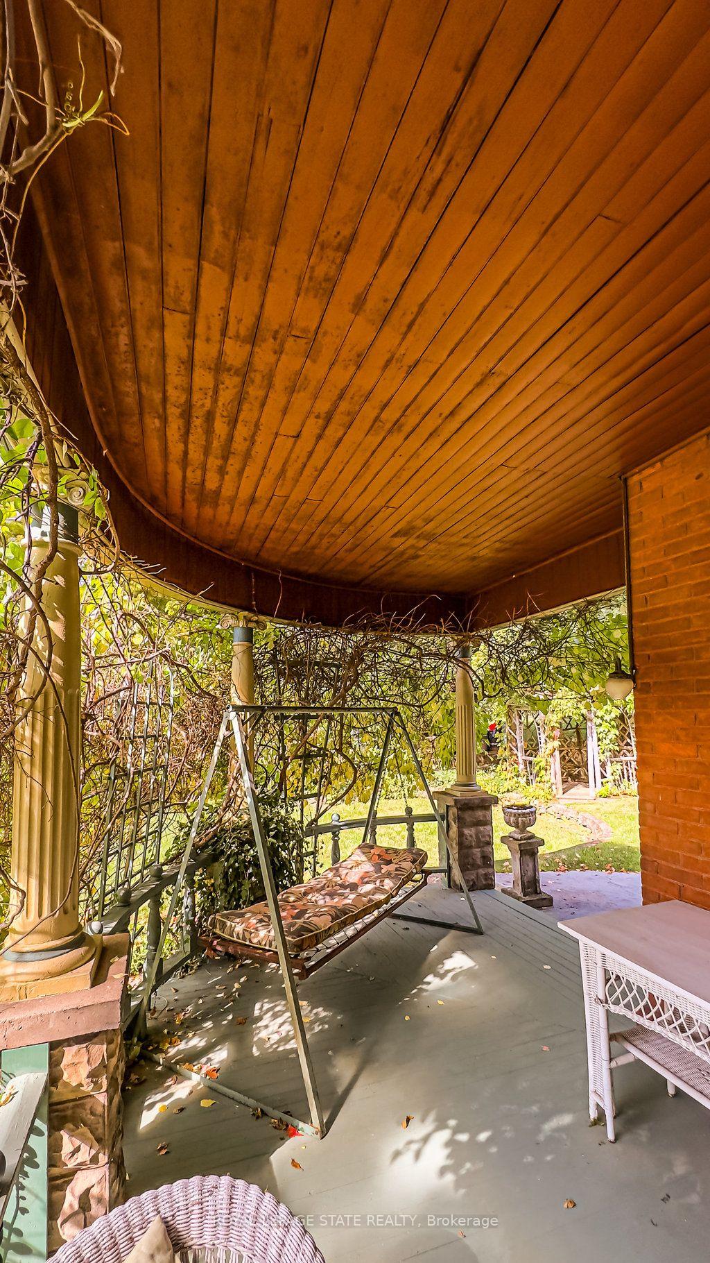 Photo 14 of 55 Cayley Street, Hamilton, Dundas — HOMEH