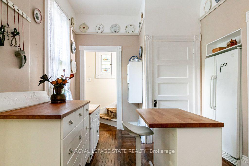 Photo 37 of 55 Cayley Street, Hamilton, Dundas — HOMEH
