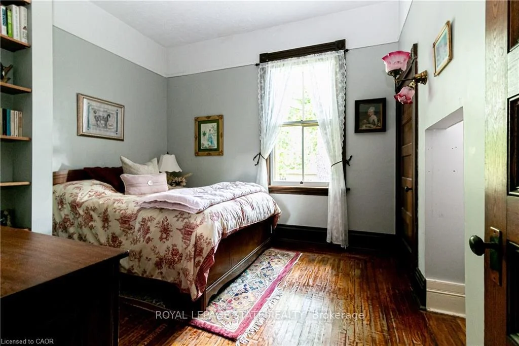 Photo 38 of 55 Cayley Street, Hamilton, Dundas — HOMEH