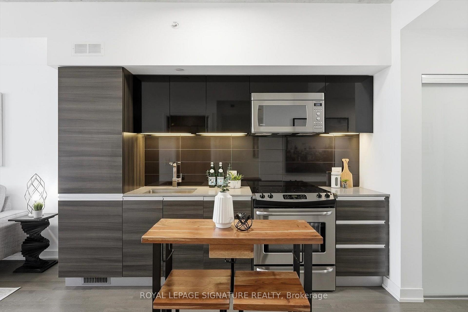 Photo 11 of Unit 711, 1238 Dundas Street E, Toronto, South Riverdale — HOMEH