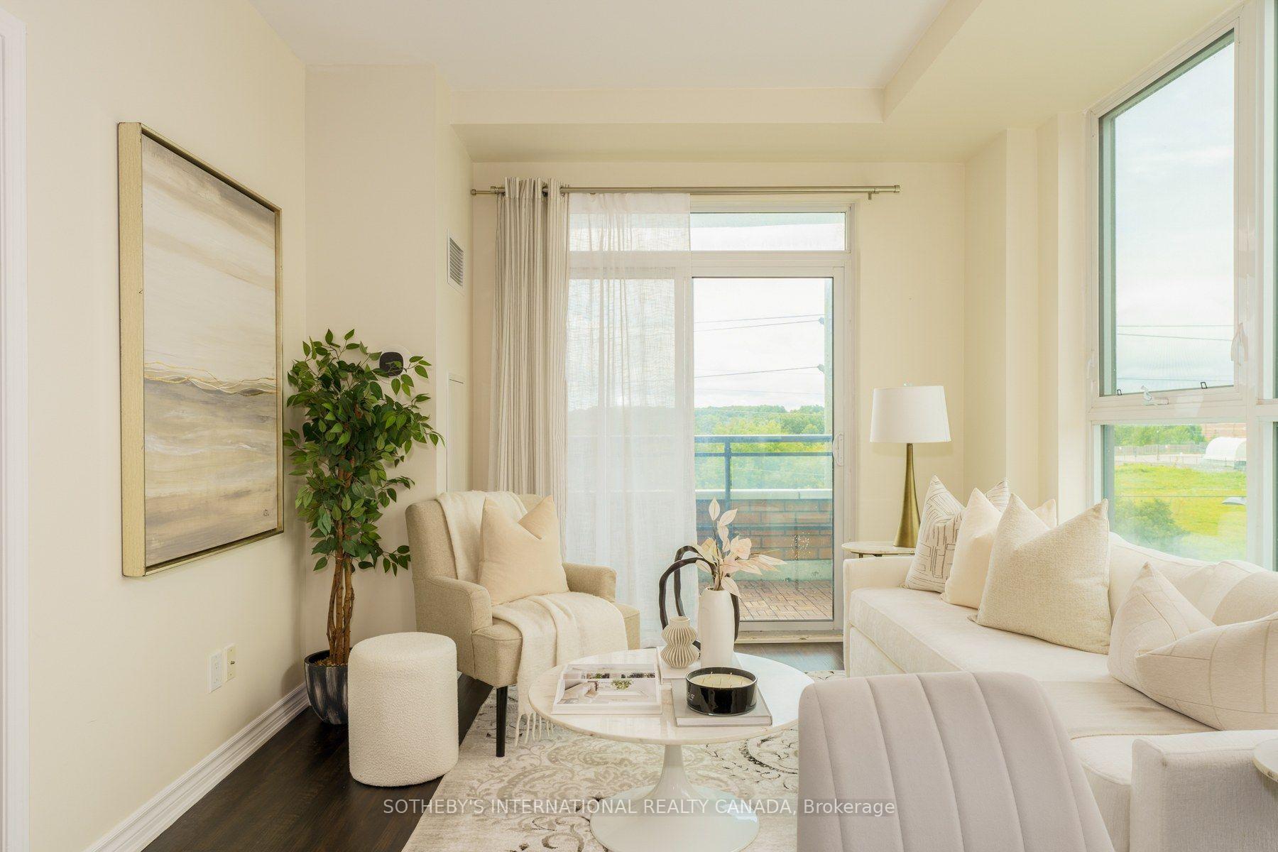 Photo 2 of Unit 521, 11611 Yonge Street, Richmond Hill, Jefferson — HOMEH