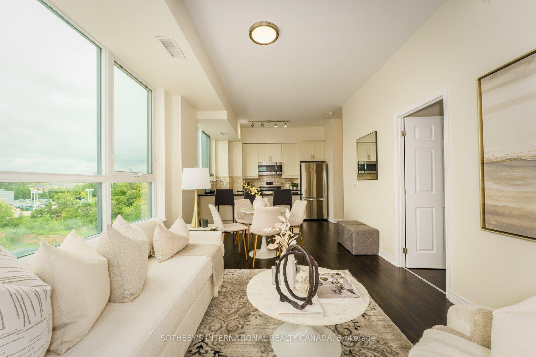 Photo 5 of Unit 521, 11611 Yonge Street, Richmond Hill, Jefferson — HOMEH