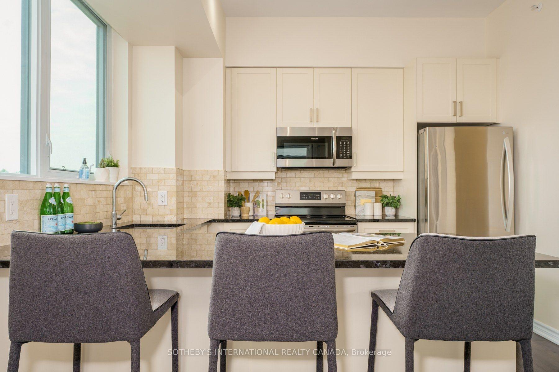 Photo 11 of Unit 521, 11611 Yonge Street, Richmond Hill, Jefferson — HOMEH