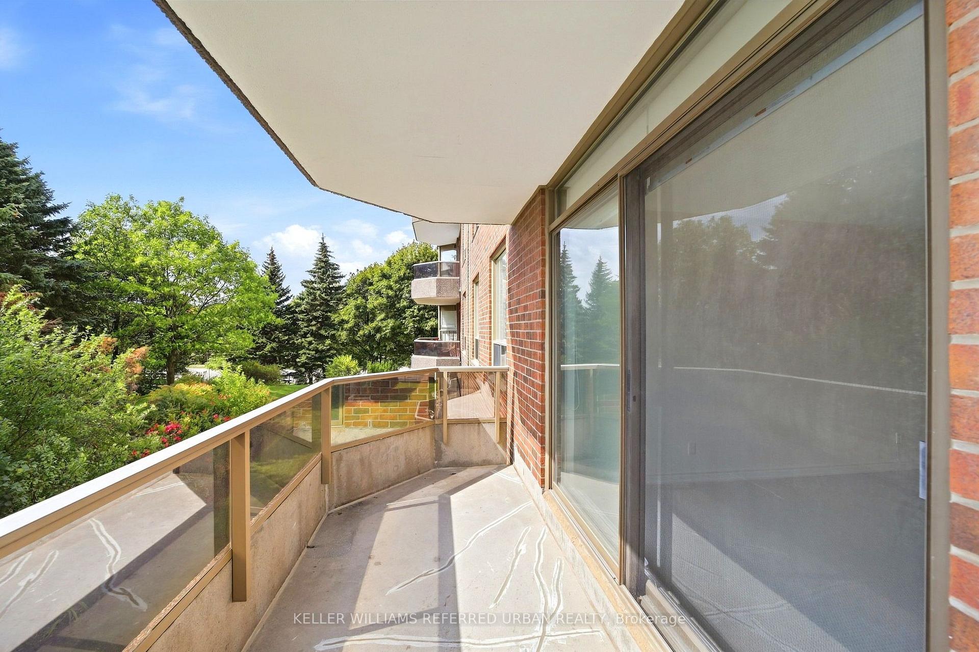 Photo 11 of Unit 306, 1901 Pilgrims Way, Oakville, Glen Abbey — HOMEH