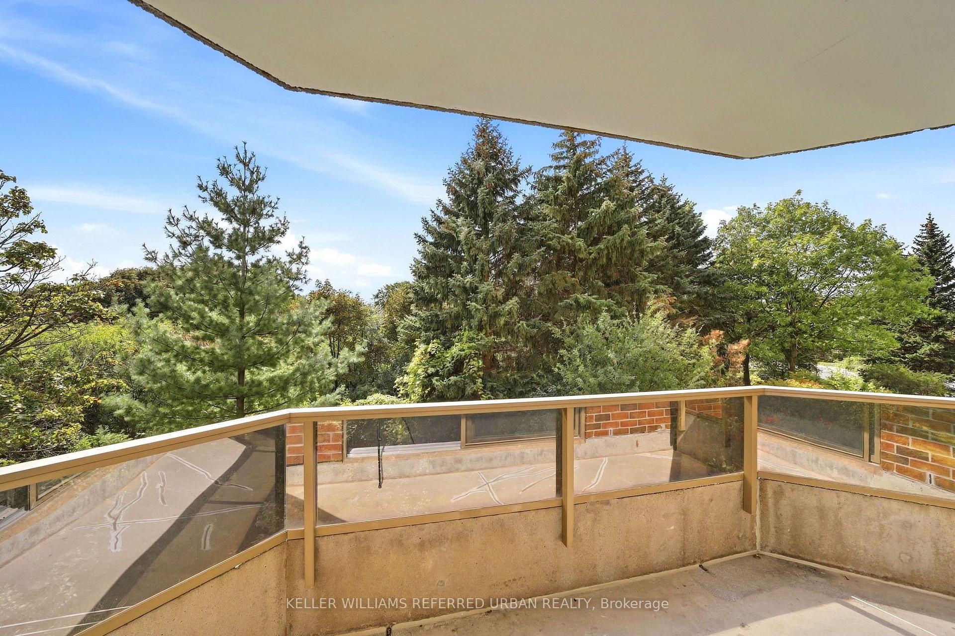 Photo 12 of Unit 306, 1901 Pilgrims Way, Oakville, Glen Abbey — HOMEH
