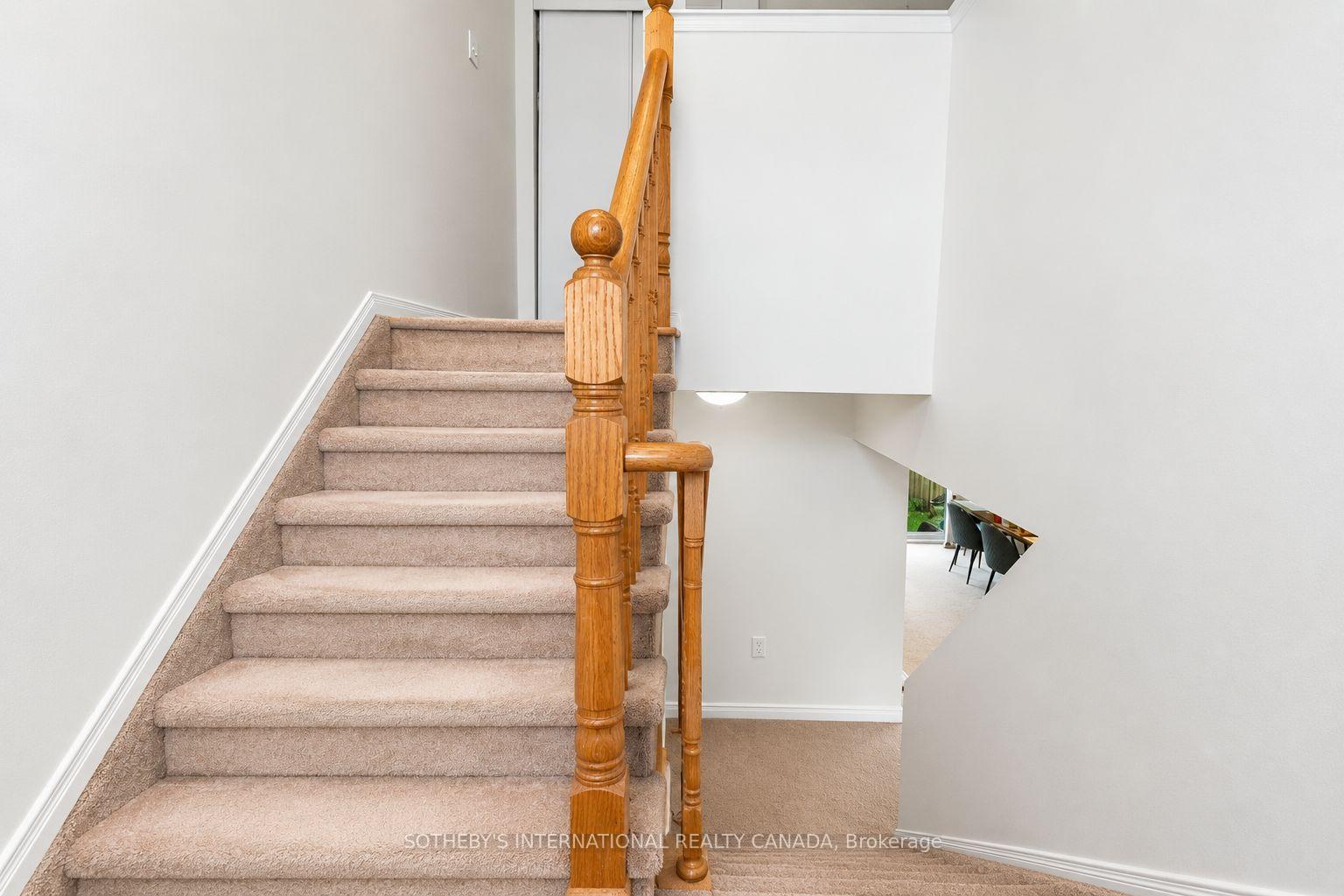 Photo 8 of 77 Franks Way, Barrie, Allandale — HOMEH