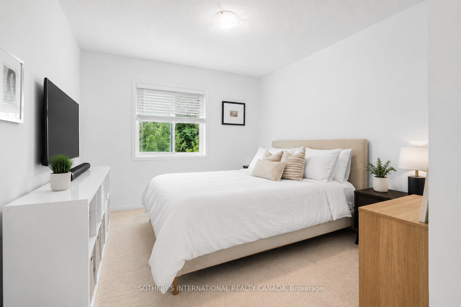 Photo 9 of 77 Franks Way, Barrie, Allandale — HOMEH